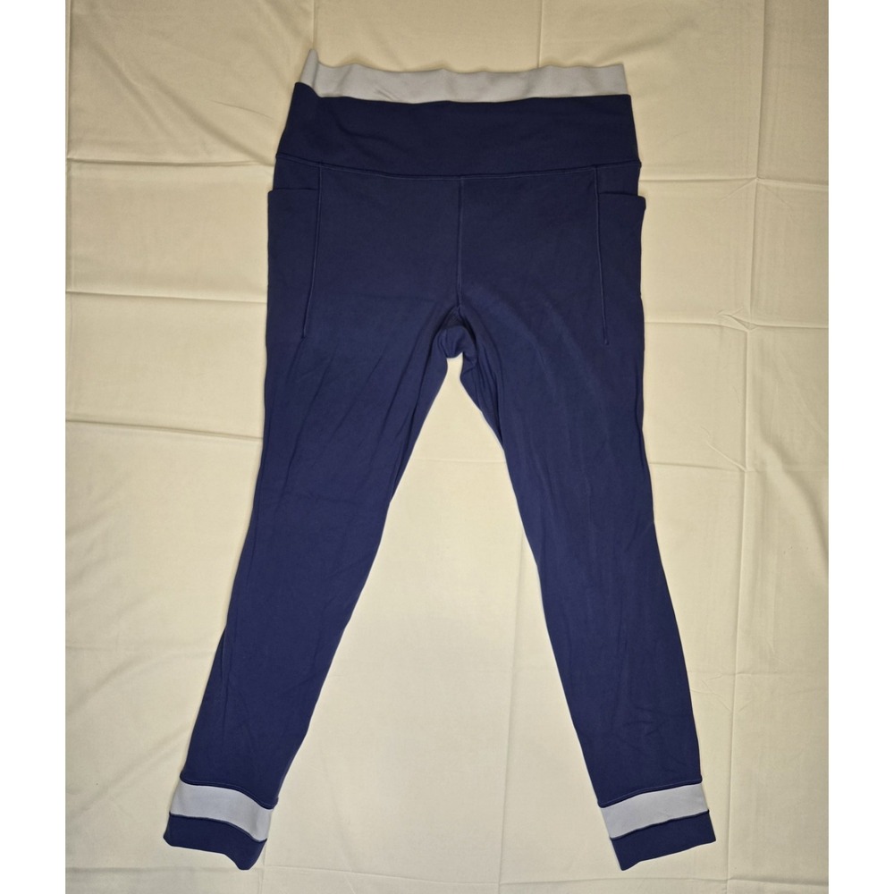 ATHLETA Salutation Stash High Rise 7/8 Legging Large Blue Stretch Yoga Athletic‎